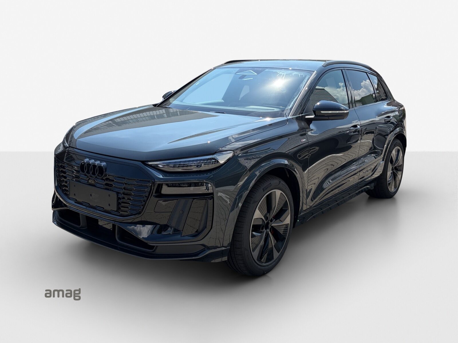 AUDI Q6 SUV e-tron quattro