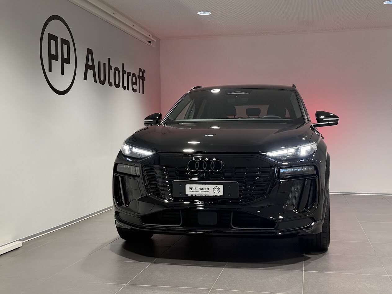 AUDI Q6 SUV e-tron quattro