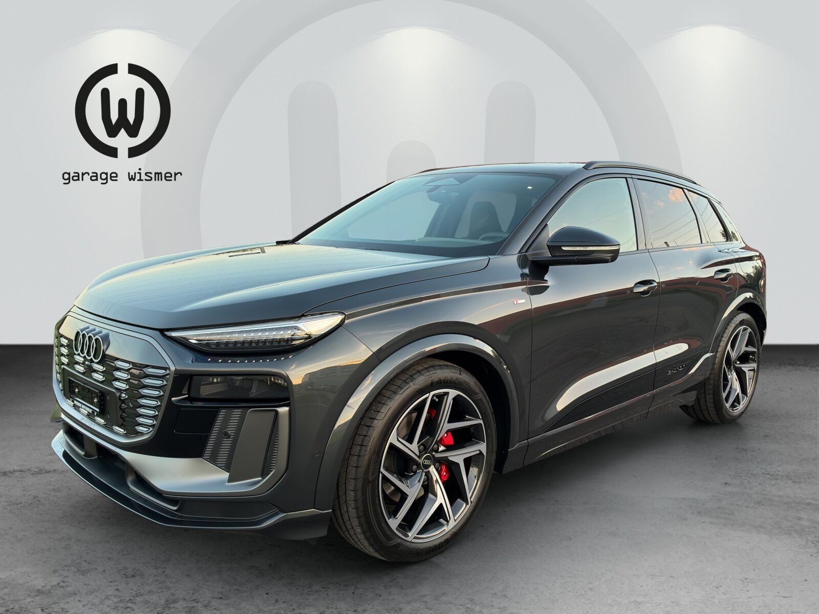 AUDI Q6 SUV e-tron quattro