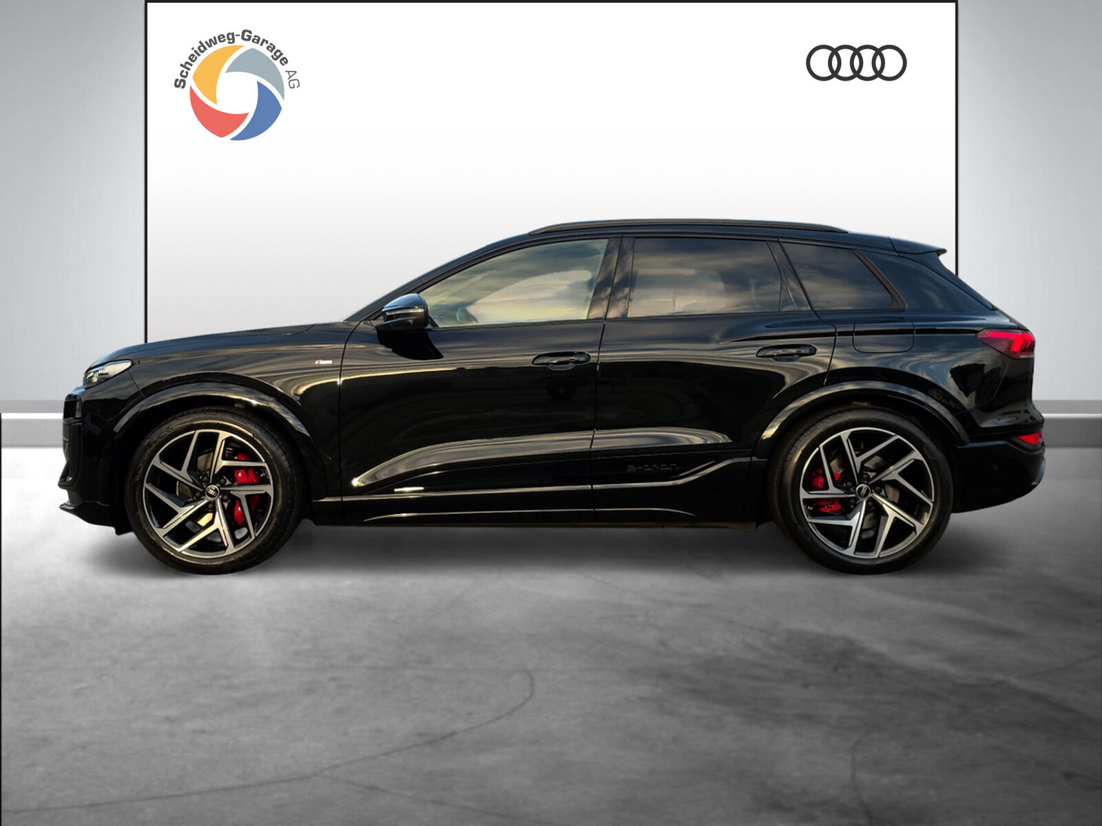 AUDI Q6 SUV e-tron quattro, Electric, New car, Automatic - 3