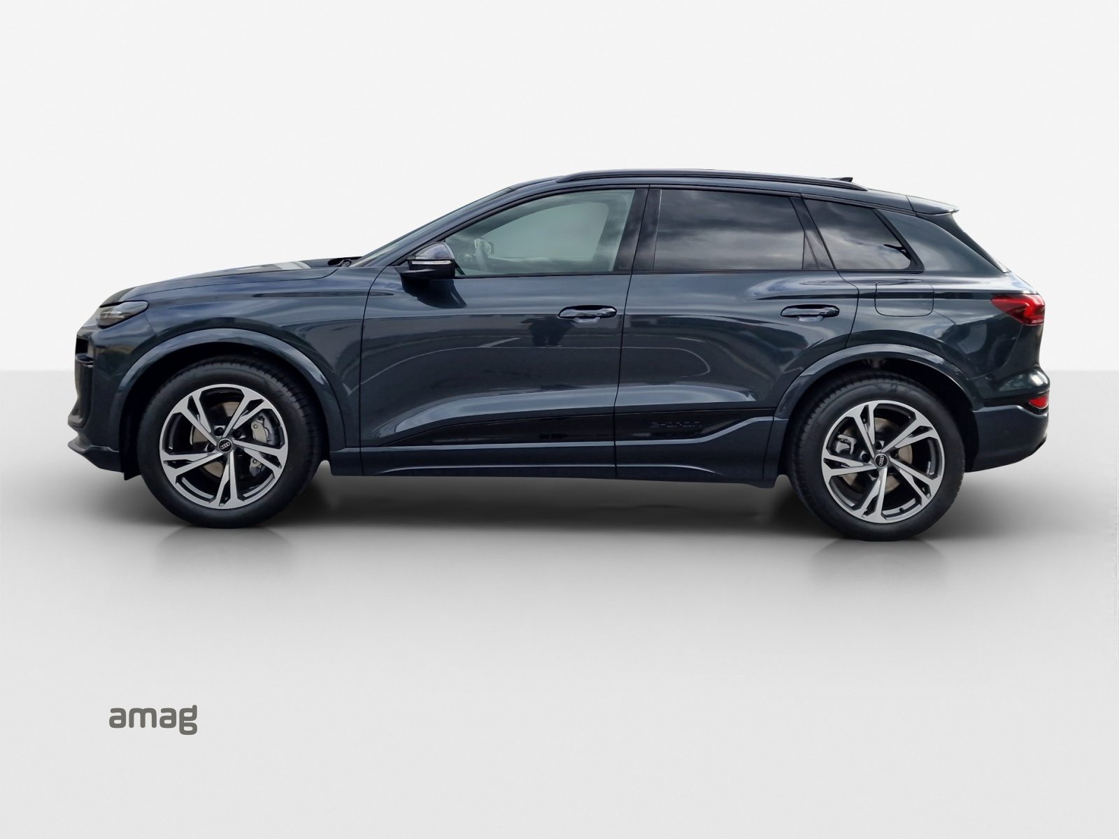 AUDI Q6 SUV e-tron quattro, Electric, Second hand / Used, Automatic - 2