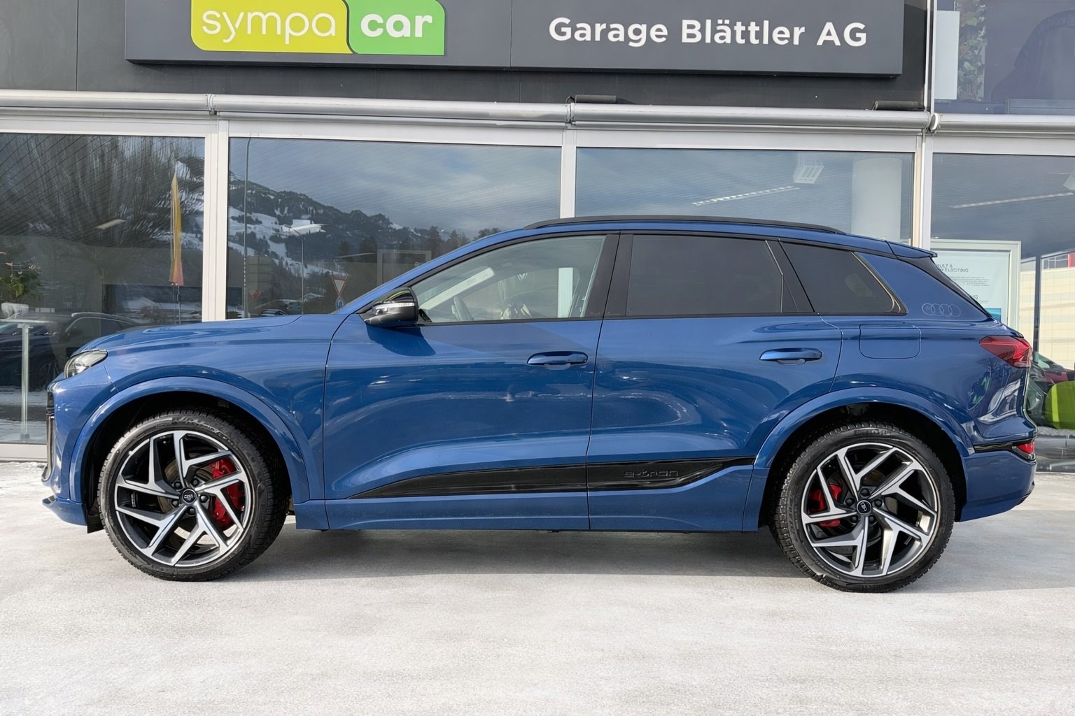 AUDI Q6 e-tron quattro, Elektro, Occasion / Gebraucht, Automatik - 3