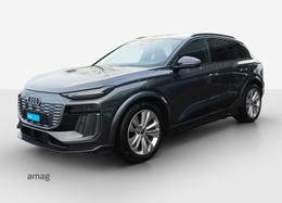 AUDI Q6