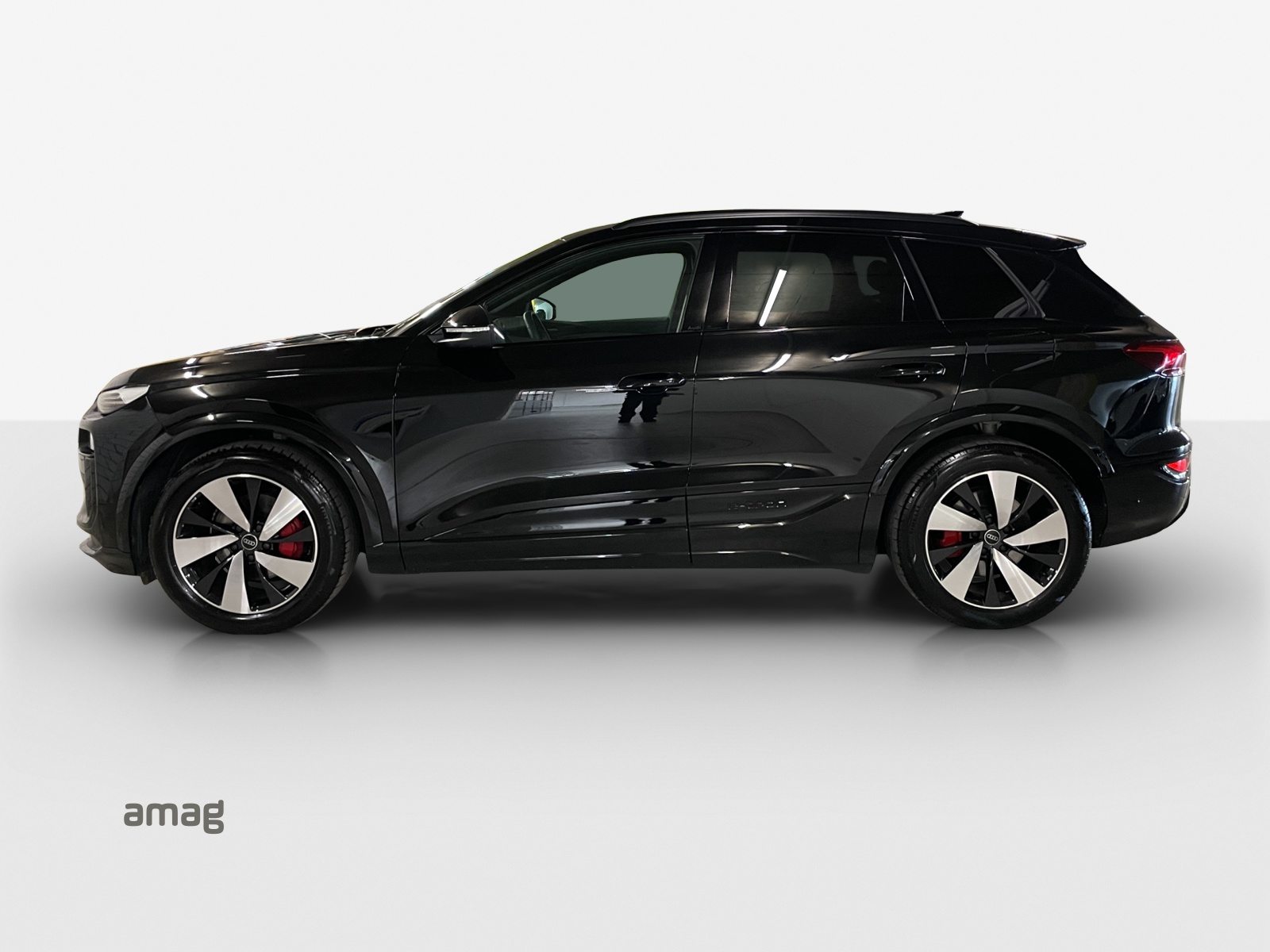 AUDI Q6 SUV e-tron quattro, Electric, Second hand / Used, Automatic - 2