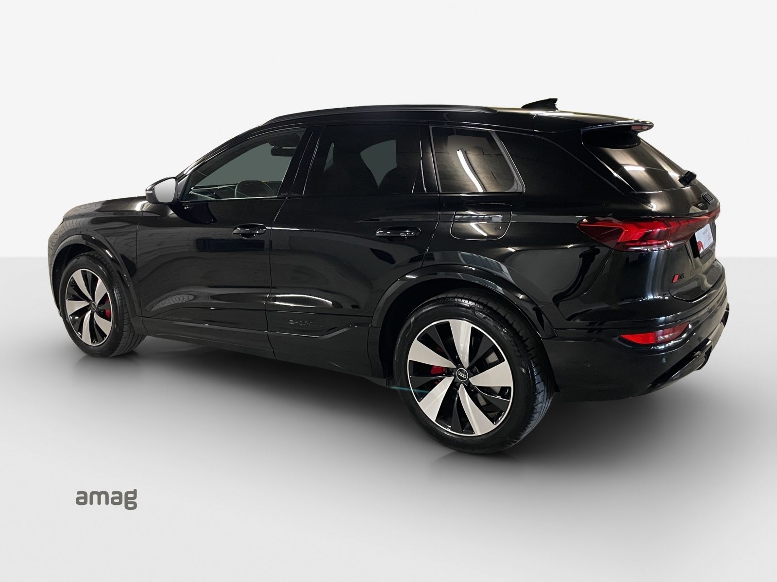 AUDI Q6 SUV e-tron quattro, Electric, Second hand / Used, Automatic - 3