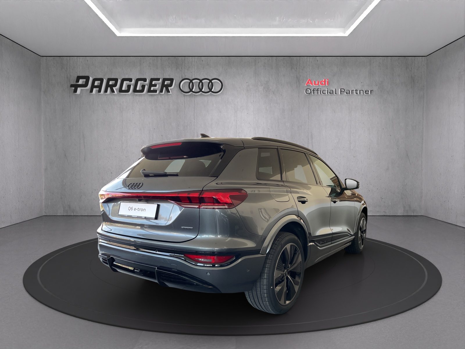 AUDI Q6 SUV e-tron quattro, Electric, Second hand / Used, Automatic - 6