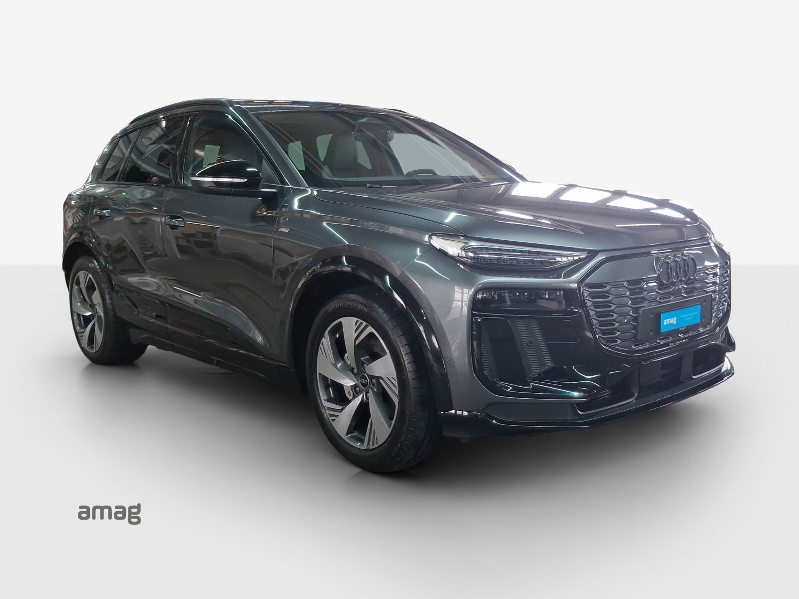 AUDI Q6 SUV e-tron quattro, Elektro, Occasion / Gebraucht, Automatik - 7