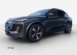 AUDI Q6