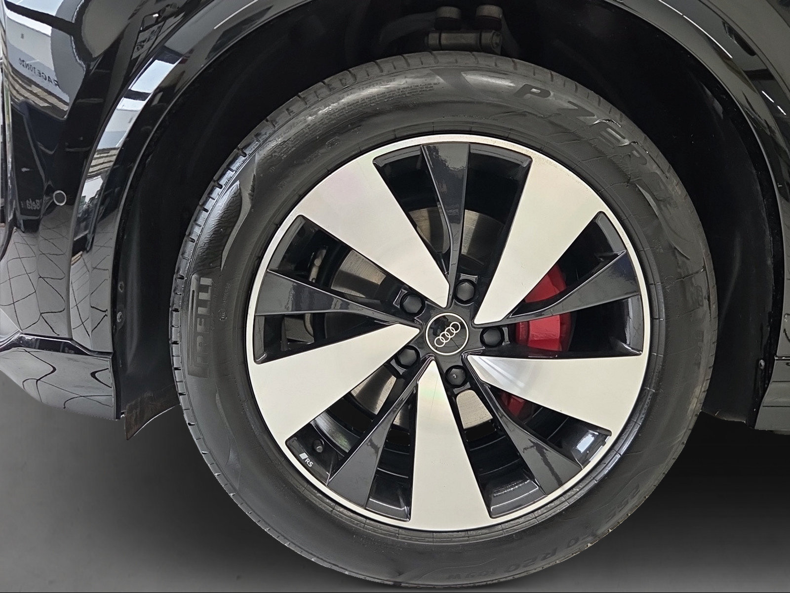 AUDI Q6 e-tron quattro, Électrique, Occasion / Utilisé, Automatique - 4