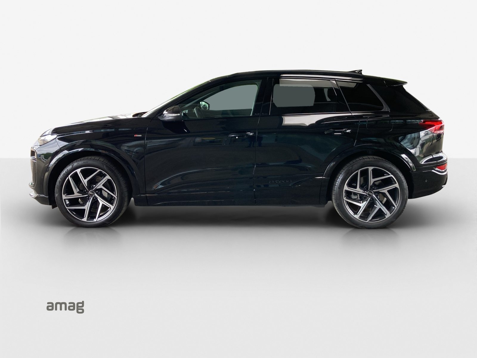 AUDI Q6 SUV e-tron quattro, Elektro, Occasion / Gebraucht, Automatik - 2