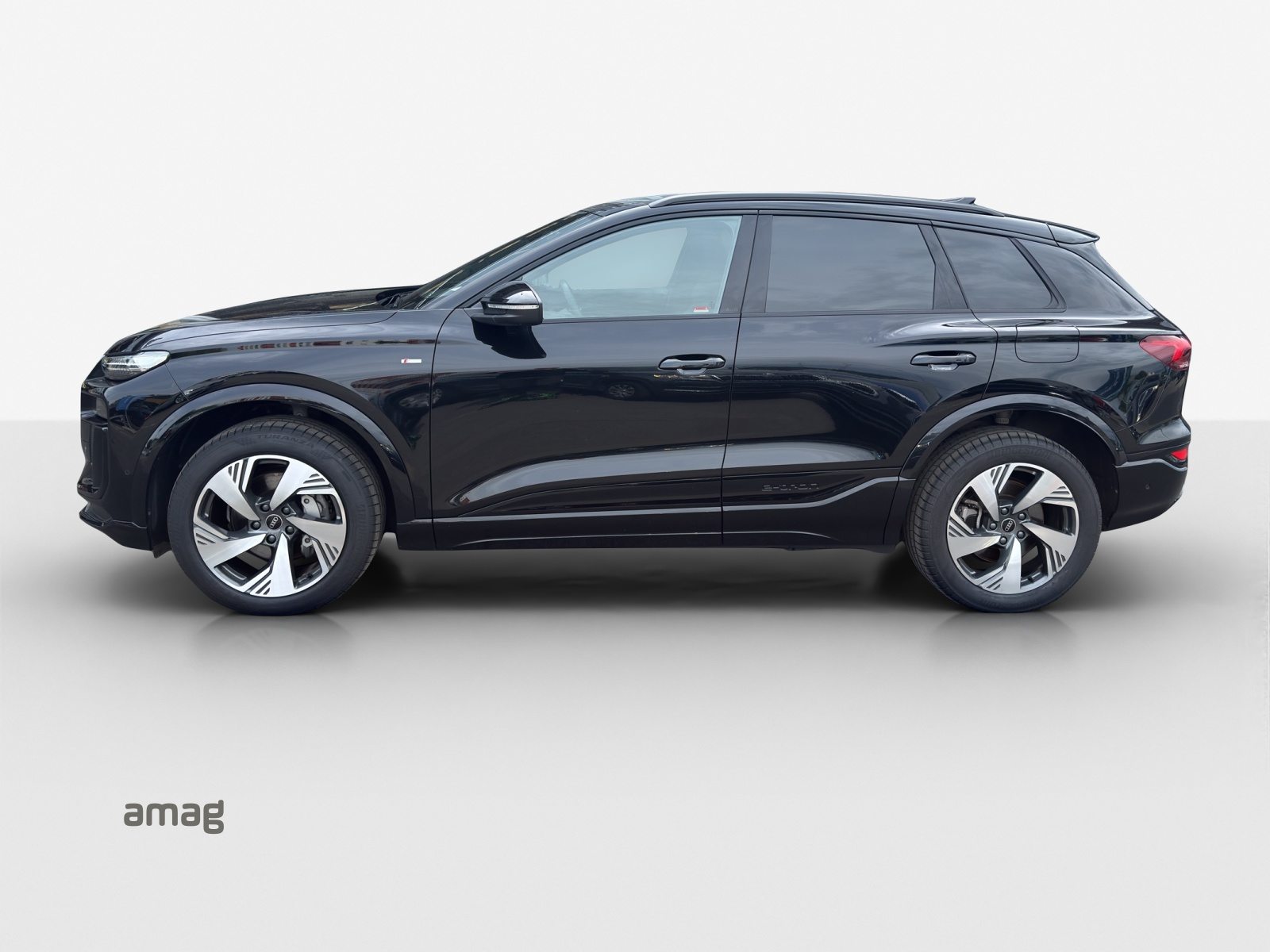 AUDI Q6 SUV e-tron quattro, Electric, Second hand / Used, Automatic - 2