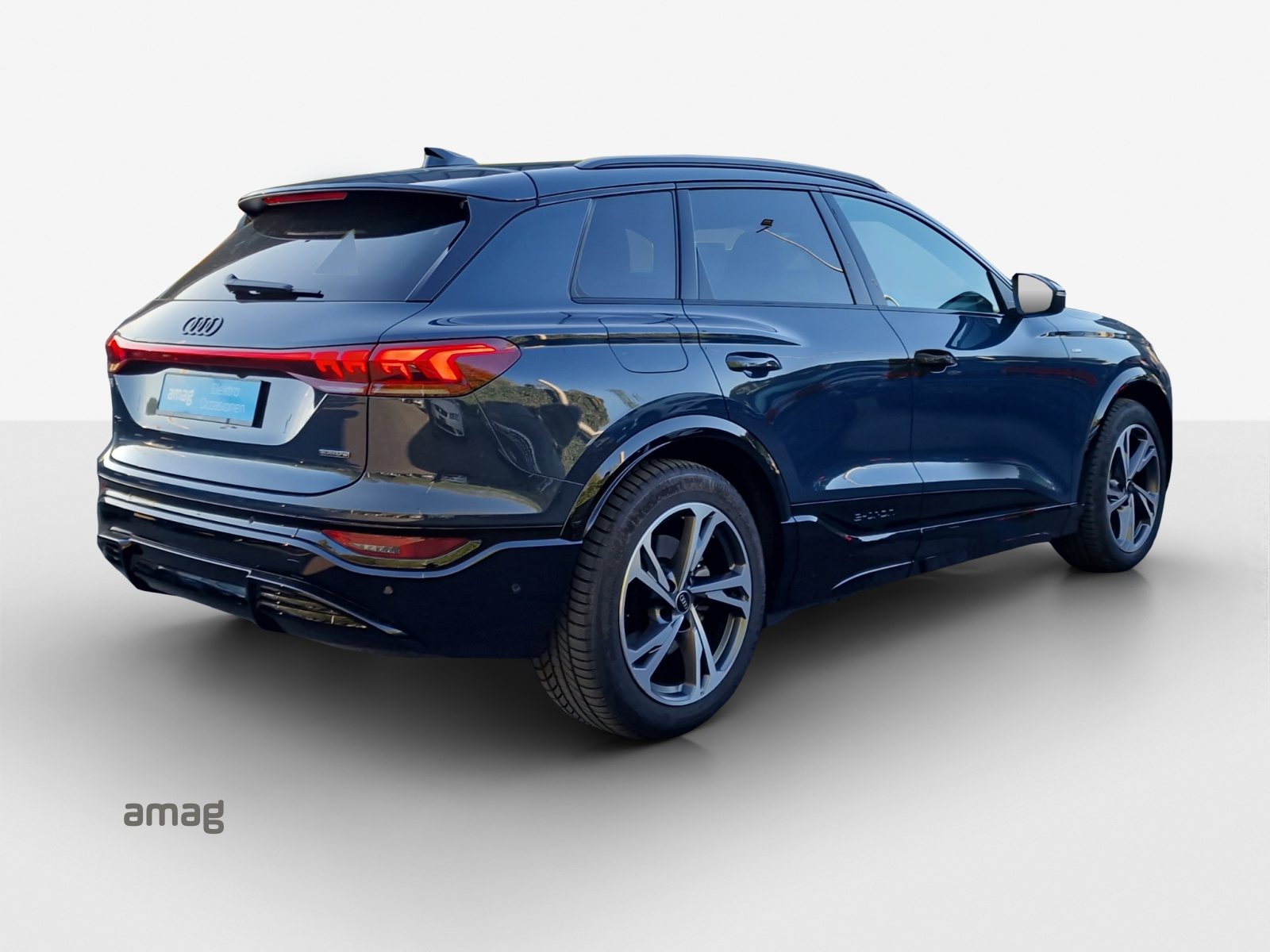 AUDI Q6 SUV e-tron quattro, Elektro, Occasion / Gebraucht, Automatik - 5