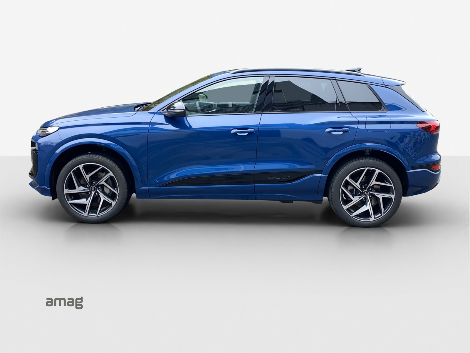 AUDI Q6 SUV e-tron quattro, Electric, Second hand / Used, Automatic - 2