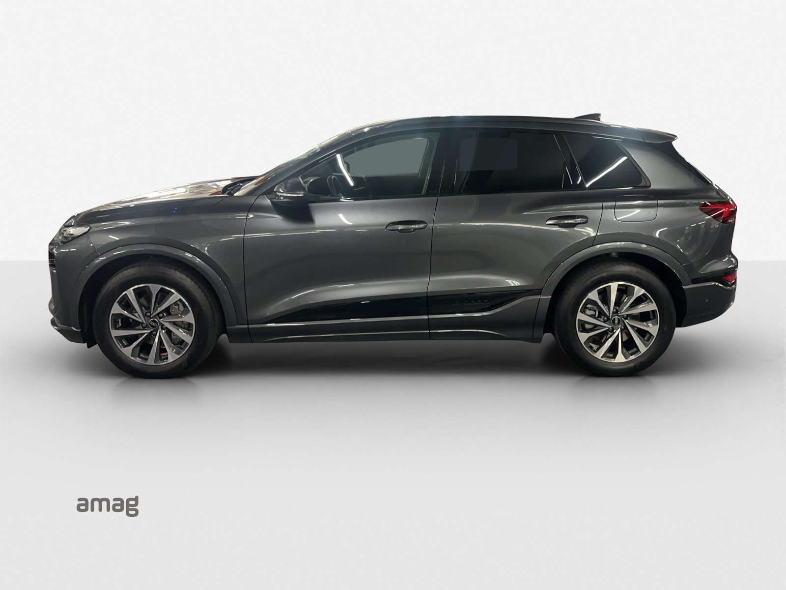 AUDI Q6 SUV e-tron quattro, Electric, Second hand / Used, Automatic - 2