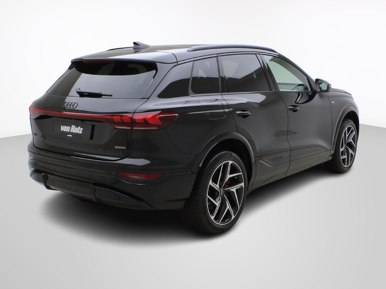 AUDI Q6 e-tron S line quattro **Audi Werksgarantie bis 06/20, Elektro, Occasion / Gebraucht, Automatik - 6