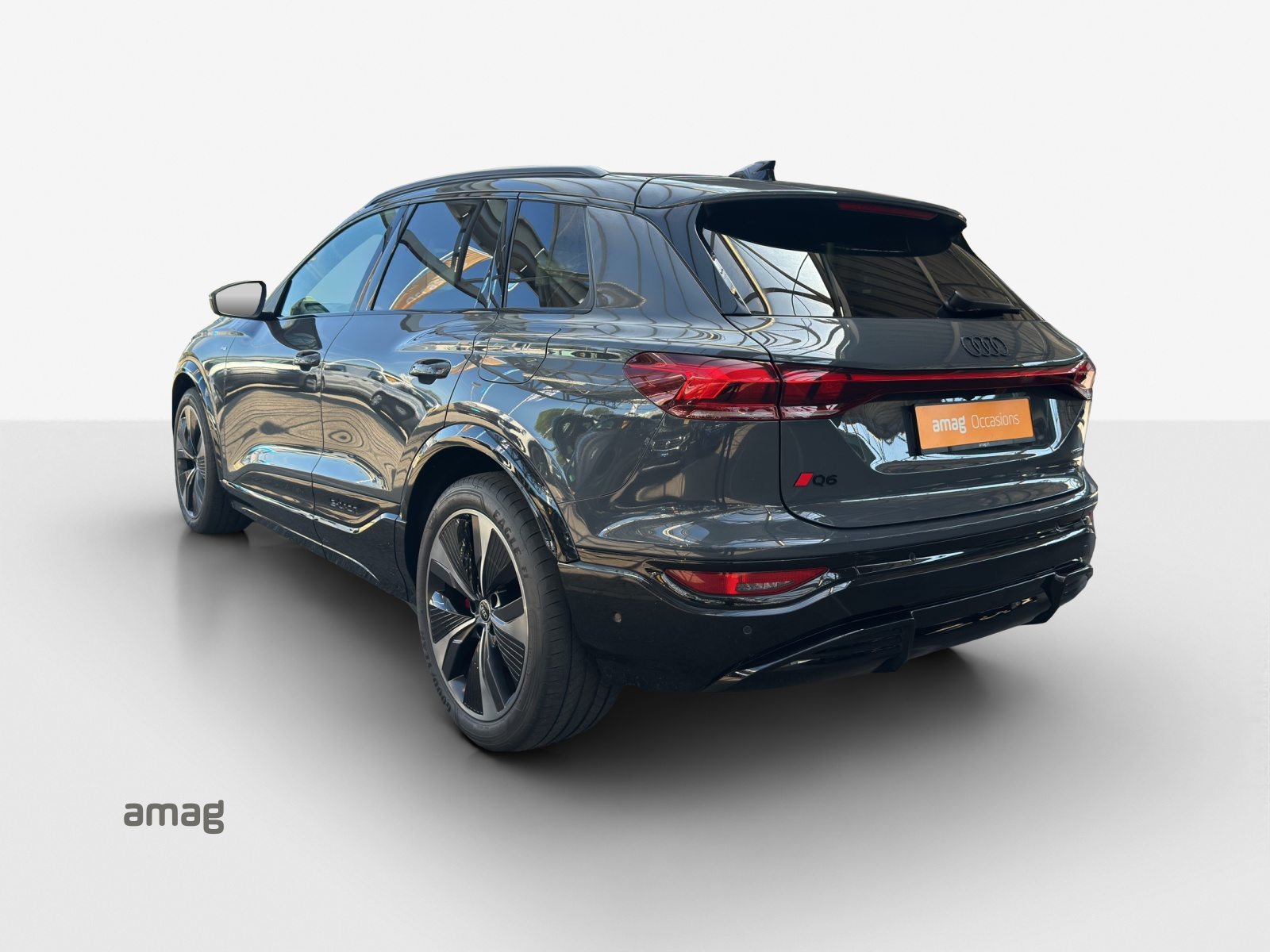 AUDI Q6 SUV e-tron quattro, Elektro, Occasion / Gebraucht, Automatik - 3