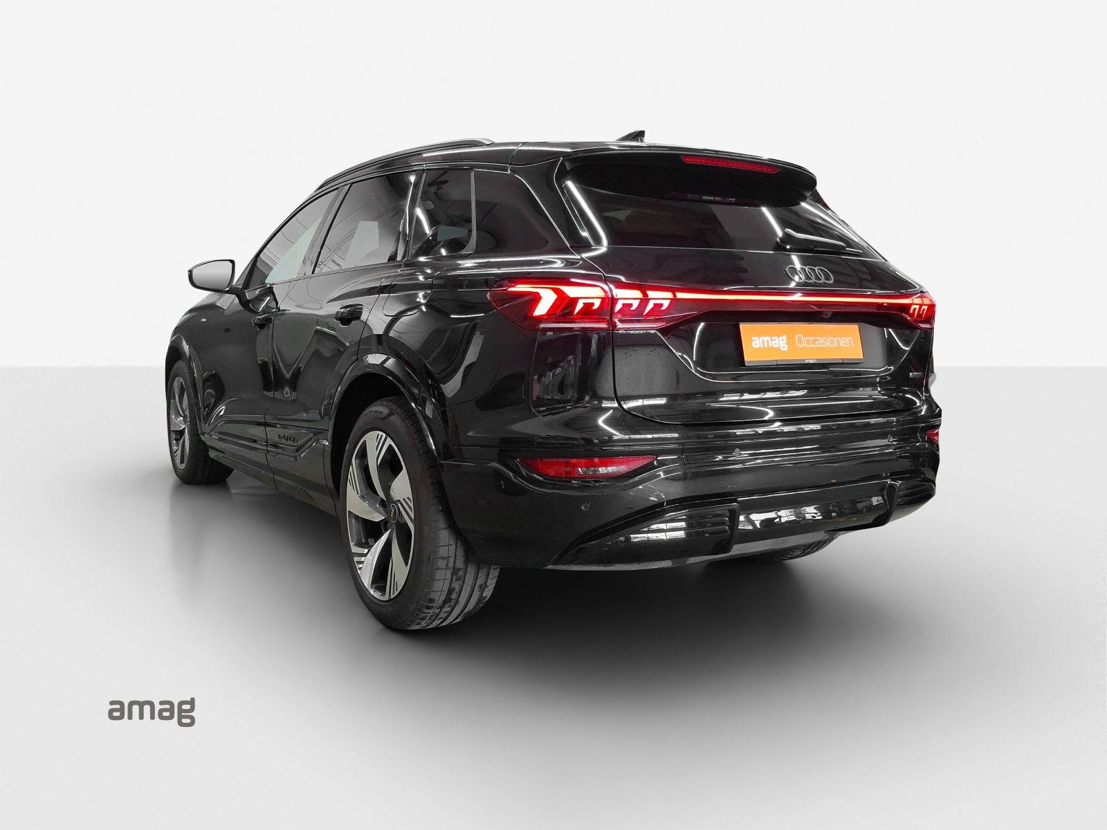 AUDI Q6 SUV e-tron quattro, Elektro, Occasion / Gebraucht, Automatik - 3