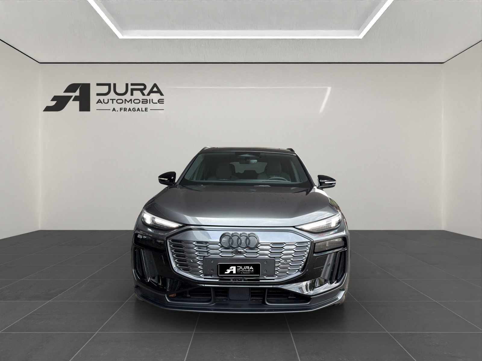 AUDI Q6 e-tron quattro S-Line, Electric, Second hand / Used, Automatic - 3