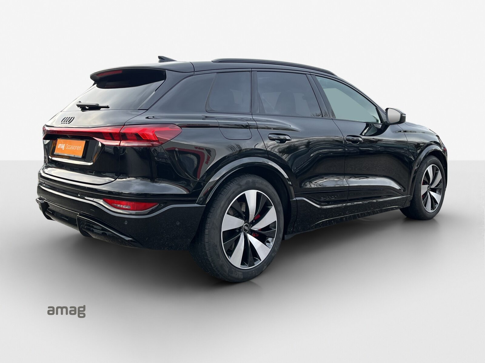 AUDI Q6 SUV e-tron quattro, Electric, Second hand / Used, Automatic - 5