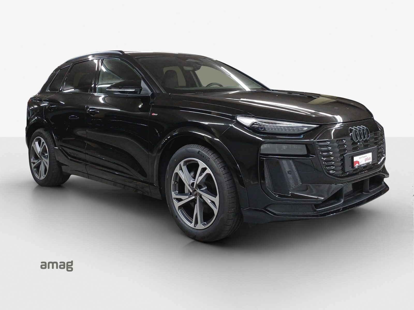 AUDI Q6 SUV e-tron quattro, Elektro, Occasion / Gebraucht, Automatik - 7