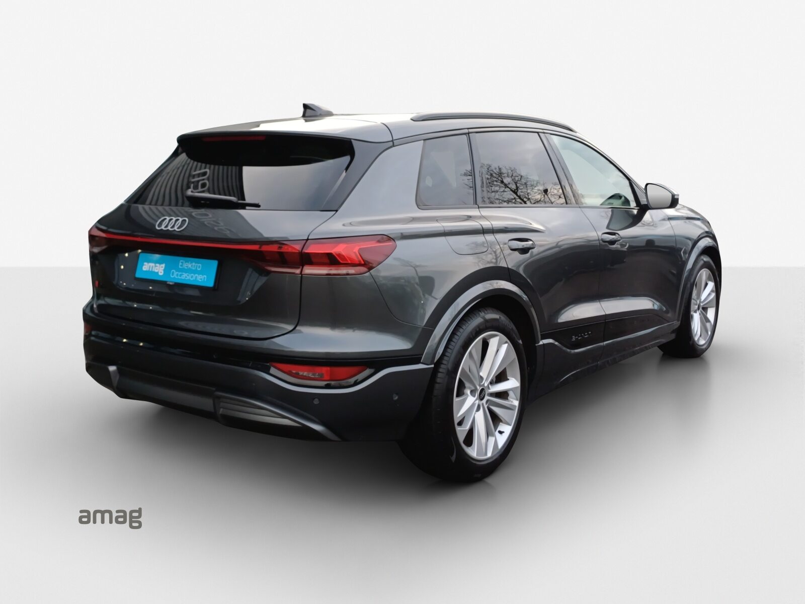 AUDI Q6 SUV e-tron quattro, Elektro, Occasion / Gebraucht, Automatik - 6