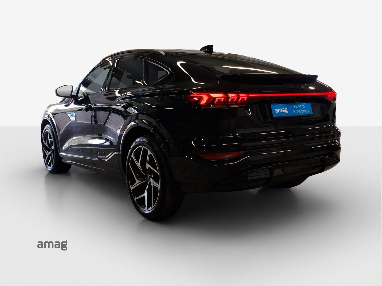 AUDI Q6 Sportback e-tron quattro, Elektro, Occasion / Gebraucht, Automatik - 3