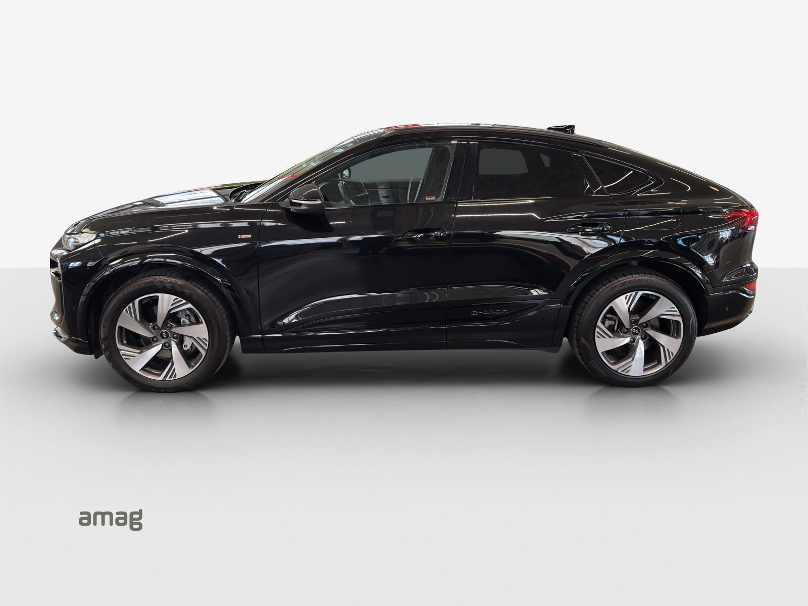 AUDI Q6 Sportback e-tron quattro, Electric, Second hand / Used, Automatic - 2