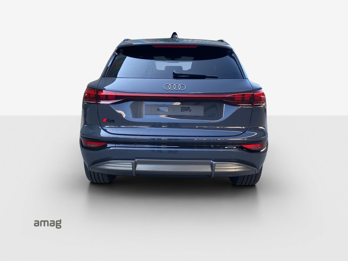 AUDI Q6 SUV e-tron quattro, Electric, Ex-demonstrator, Automatic - 4