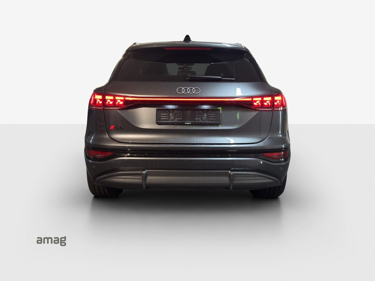 AUDI Q6 SUV e-tron quattro, Electric, Ex-demonstrator, Automatic - 4