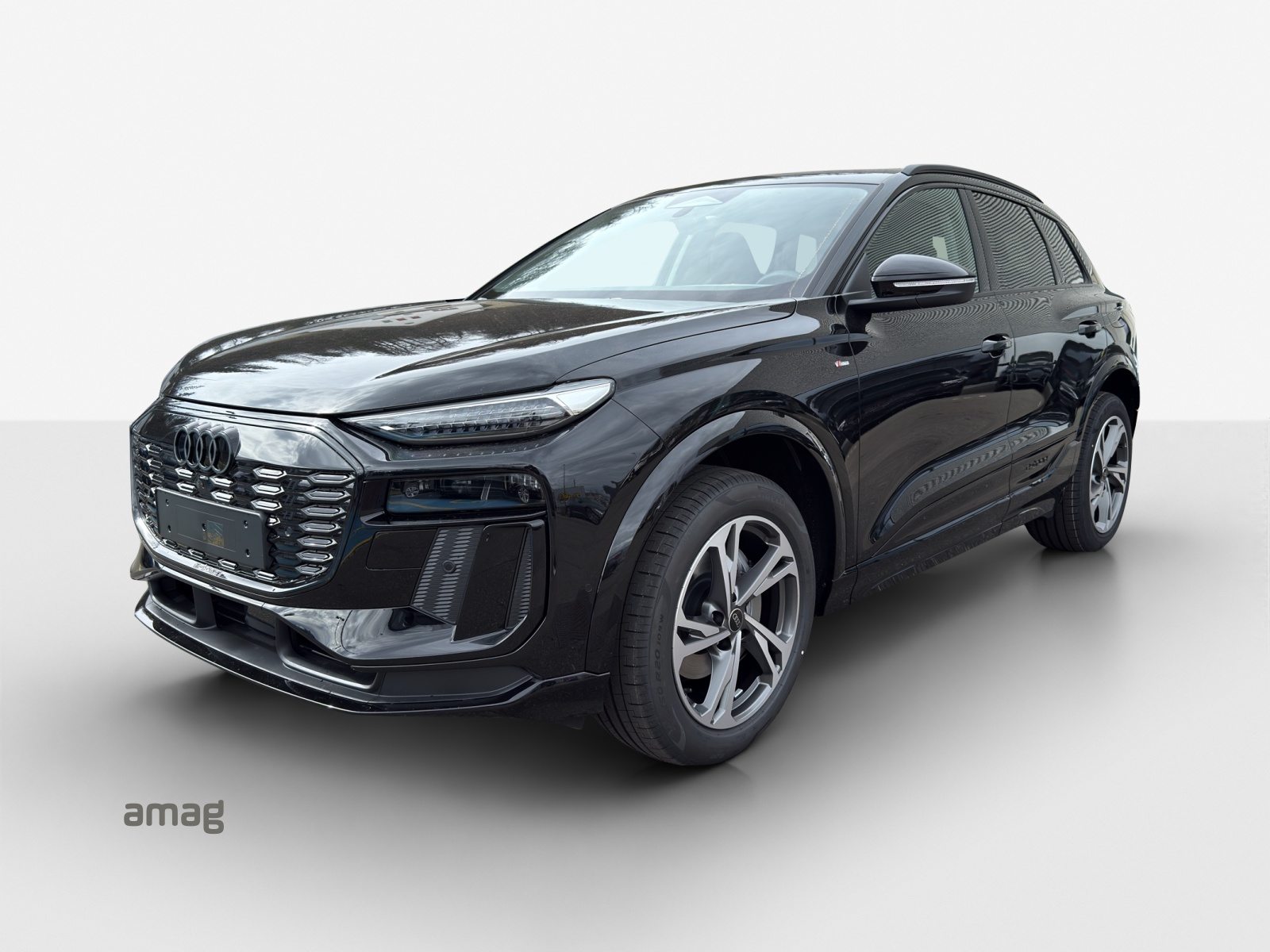 AUDI Q6 SUV e-tron quattro