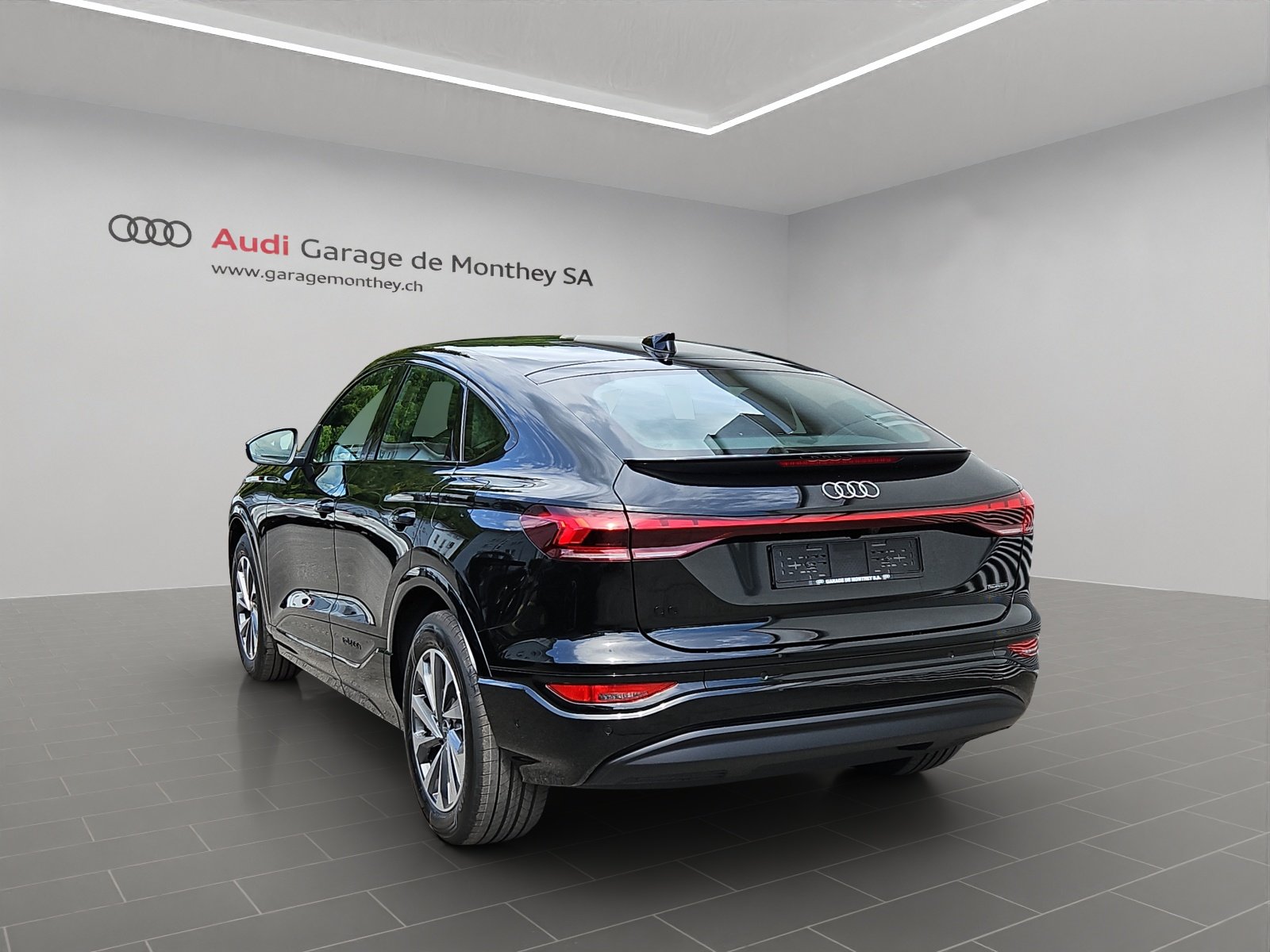 AUDI Q6 Sportback e-tron quattro, Elektro, Vorführwagen, Automatik - 2