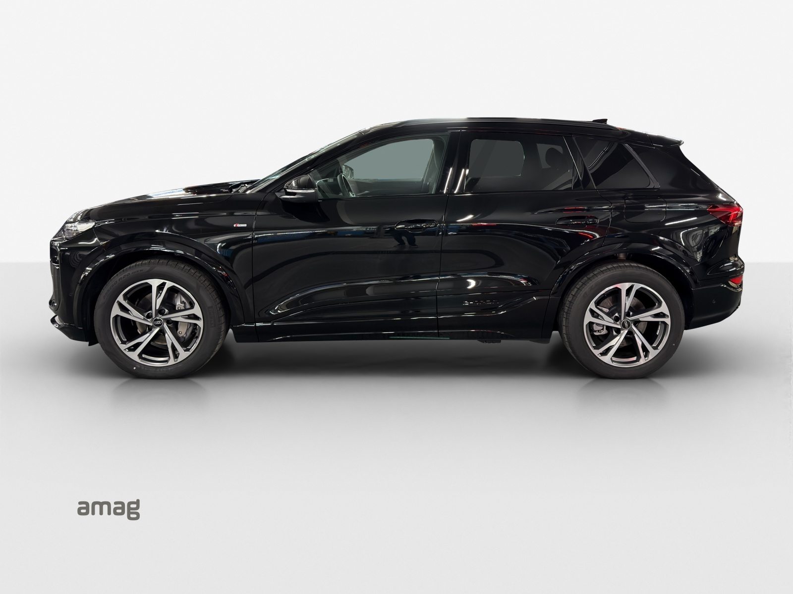 AUDI Q6 SUV e-tron quattro, Electric, Ex-demonstrator, Automatic - 2