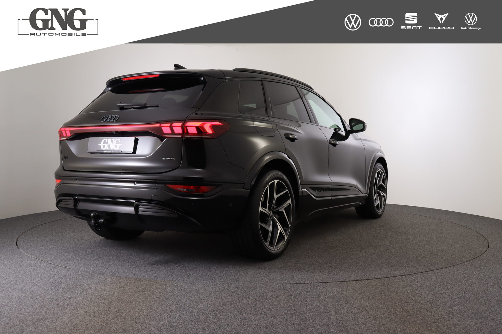 AUDI Q6 SUV e-tron quattro, Electric, Ex-demonstrator, Automatic - 5