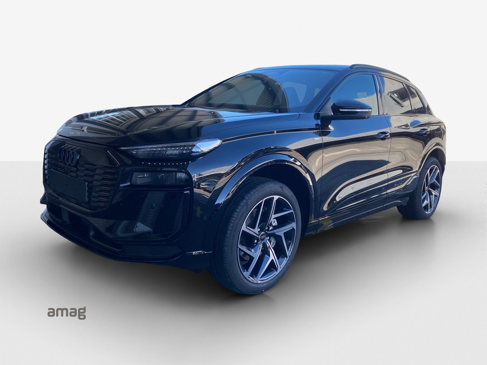 AUDI Q6 SUV e-tron quattro