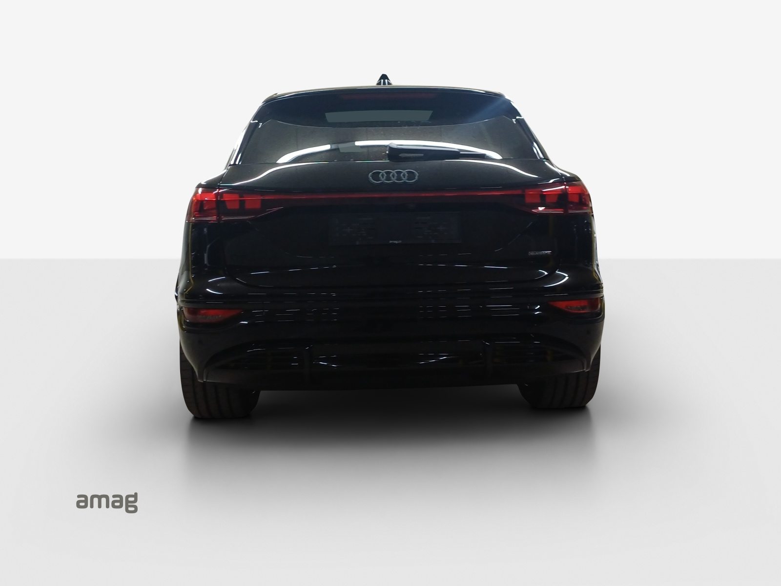 AUDI Q6 SUV e-tron quattro, Electric, Ex-demonstrator, Automatic - 4