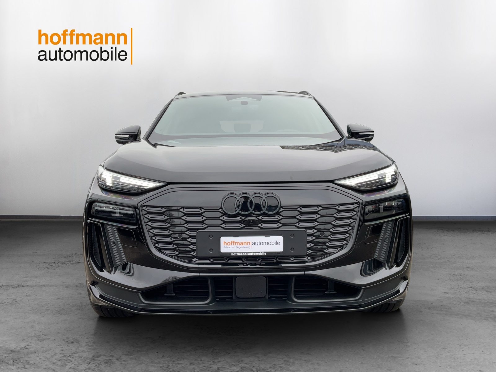 AUDI Q6 SUV e-tron quattro, Electric, New car, Automatic - 2