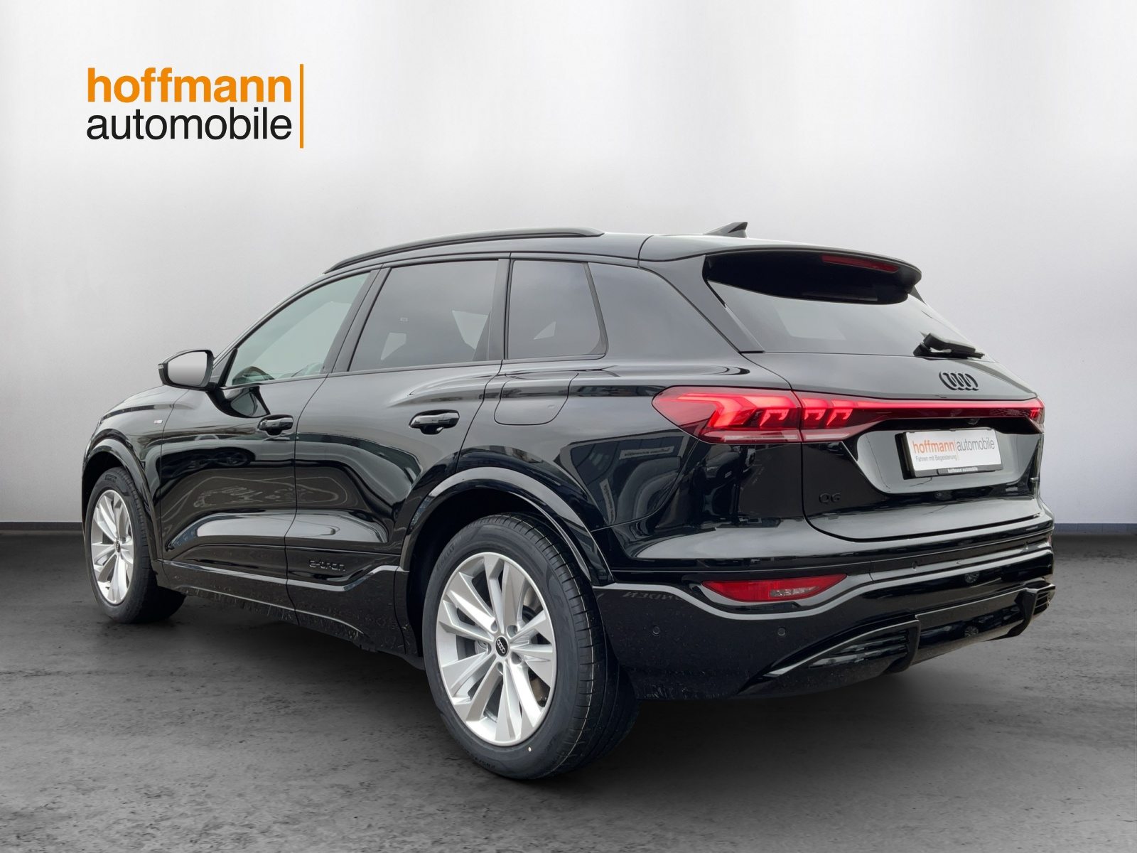 AUDI Q6 SUV e-tron quattro, Electric, New car, Automatic - 6