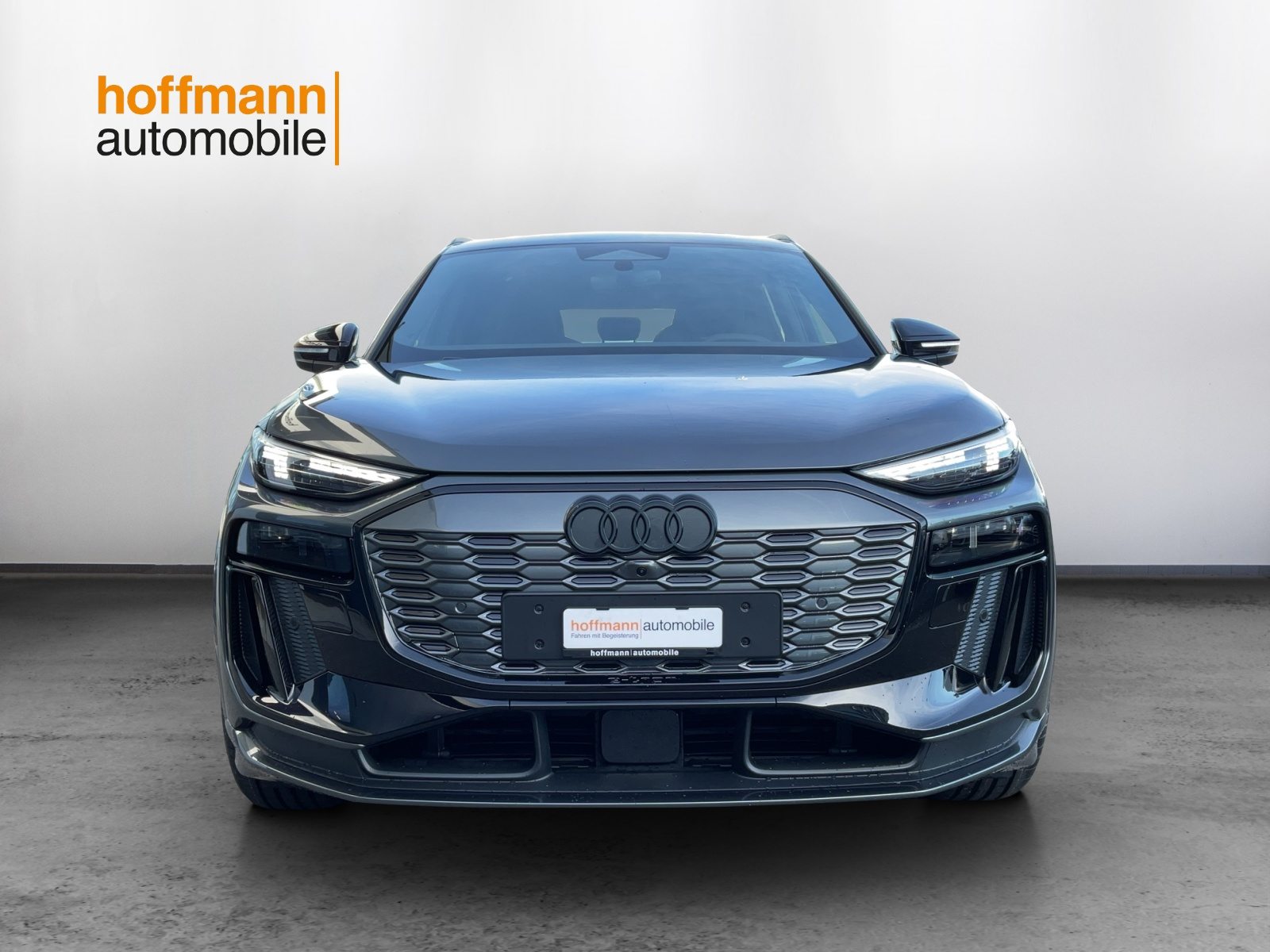 AUDI Q6 SUV e-tron quattro, Electric, New car, Automatic - 2