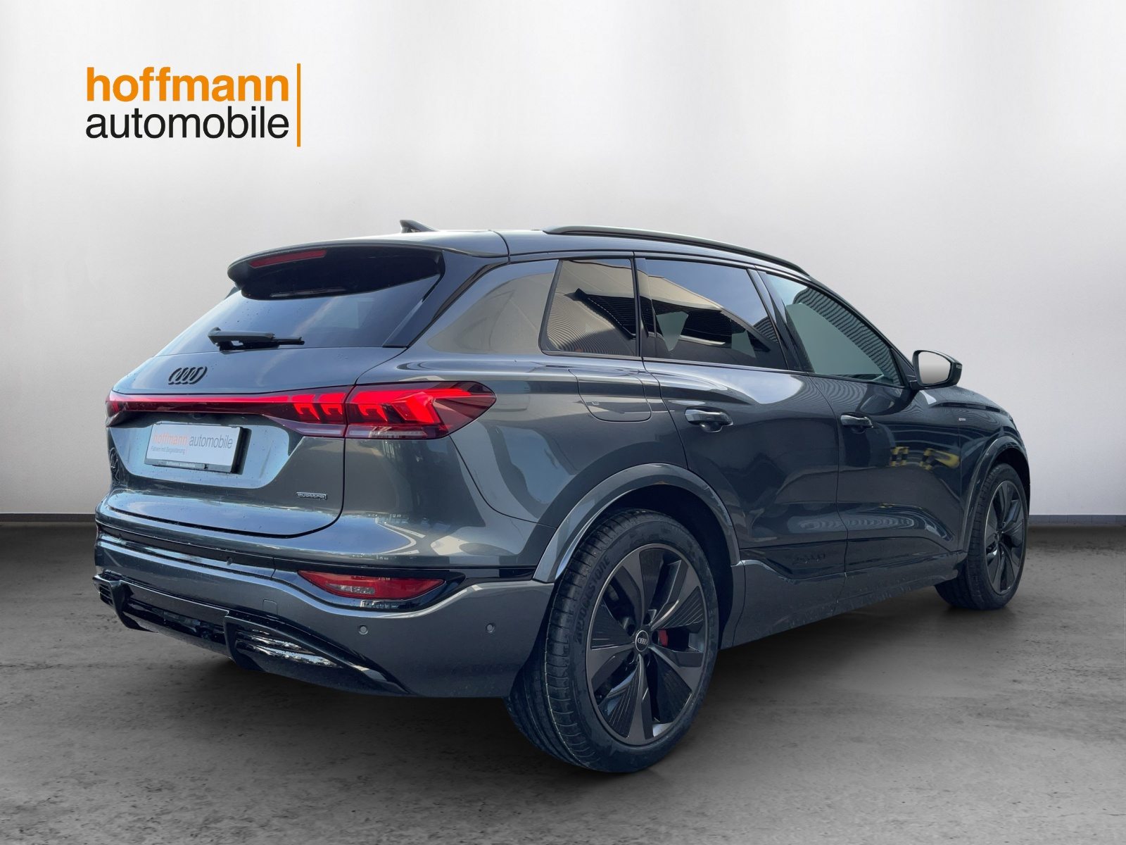 AUDI Q6 SUV e-tron quattro, Electric, New car, Automatic - 4