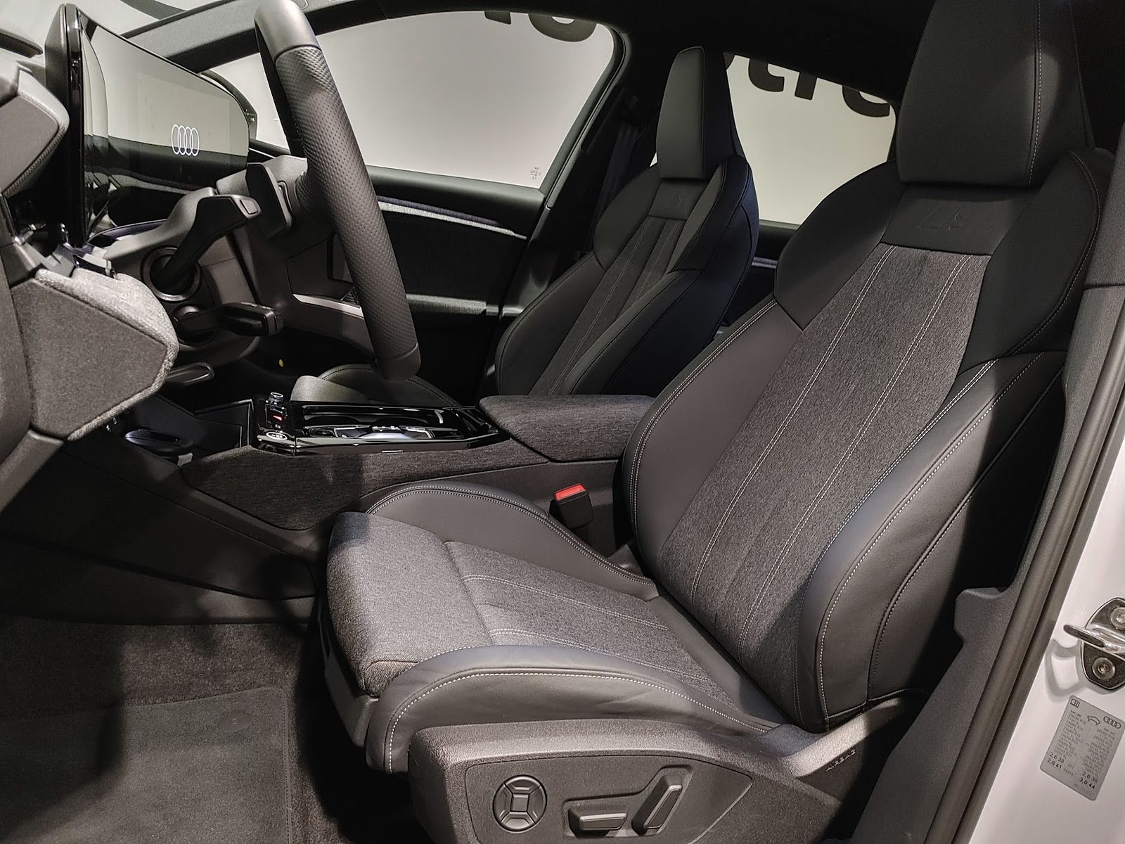 AUDI Q6 SUV e-tron quattro, Elektro, Occasion / Gebraucht, Automat - 4