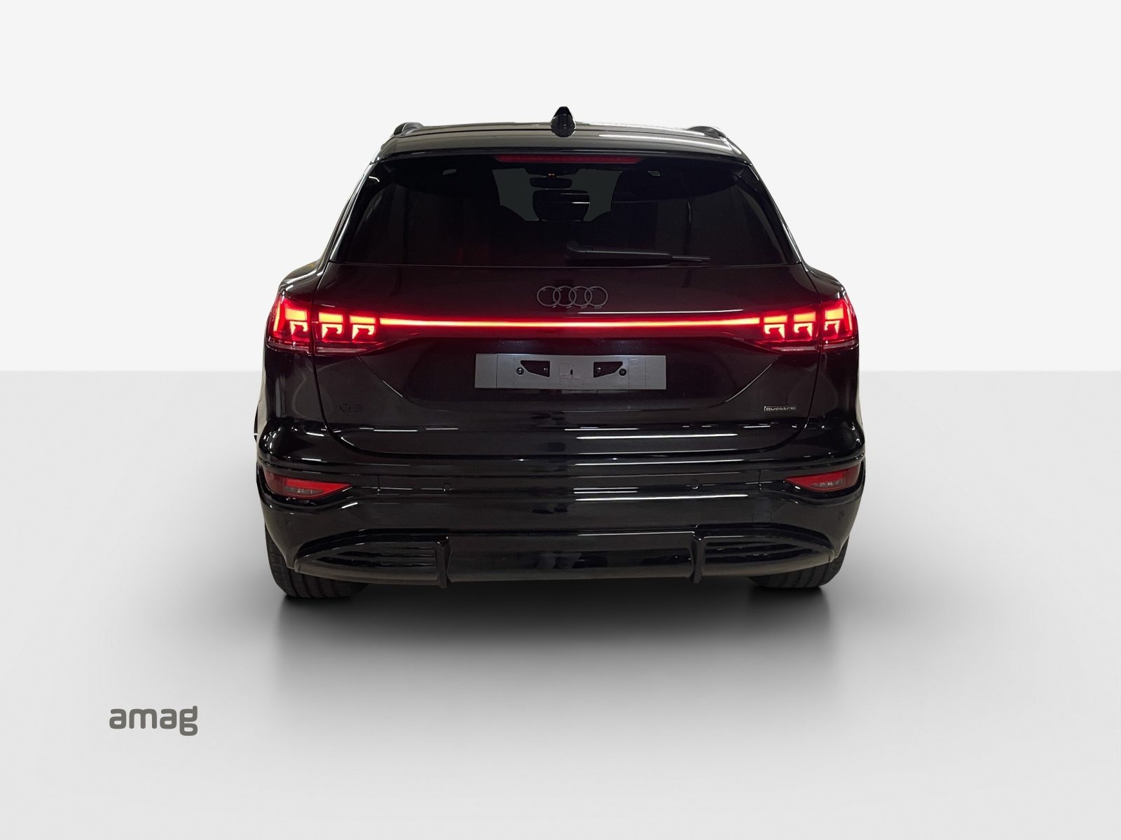 AUDI Q6 SUV e-tron quattro, Electric, Second hand / Used, Automatic - 4