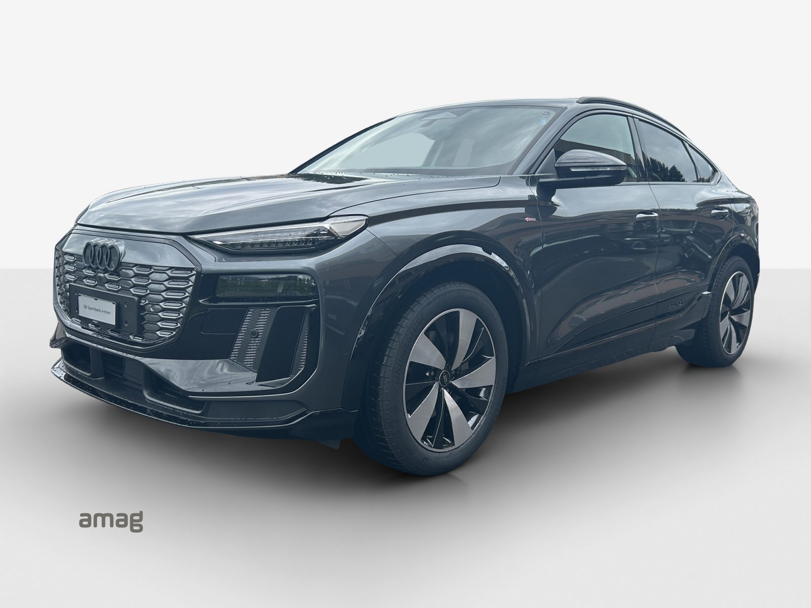 AUDI Q6