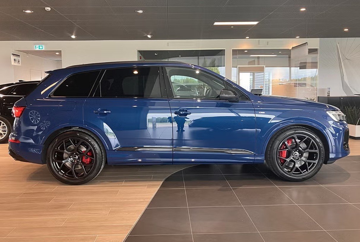 AUDI Q7 SUV TFSI e quattro 360 kW S line tiptronic, Hybride Rechargeable Essence/Électricité, Voiture nouvelle, Automatique - 2