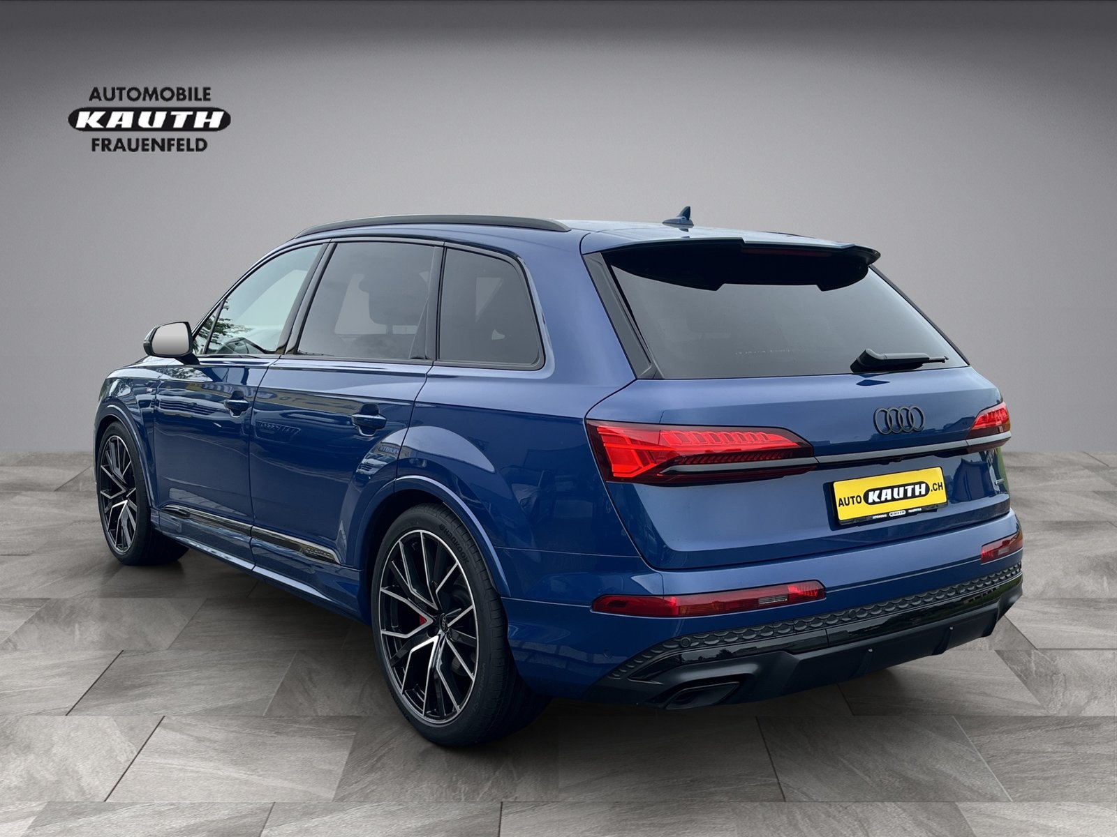 AUDI Q7 SUV TFSI qu. 250 kW S line tiptr. *7-Plätzer, 22Alu, Petrol, Second hand / Used, Automatic - 3