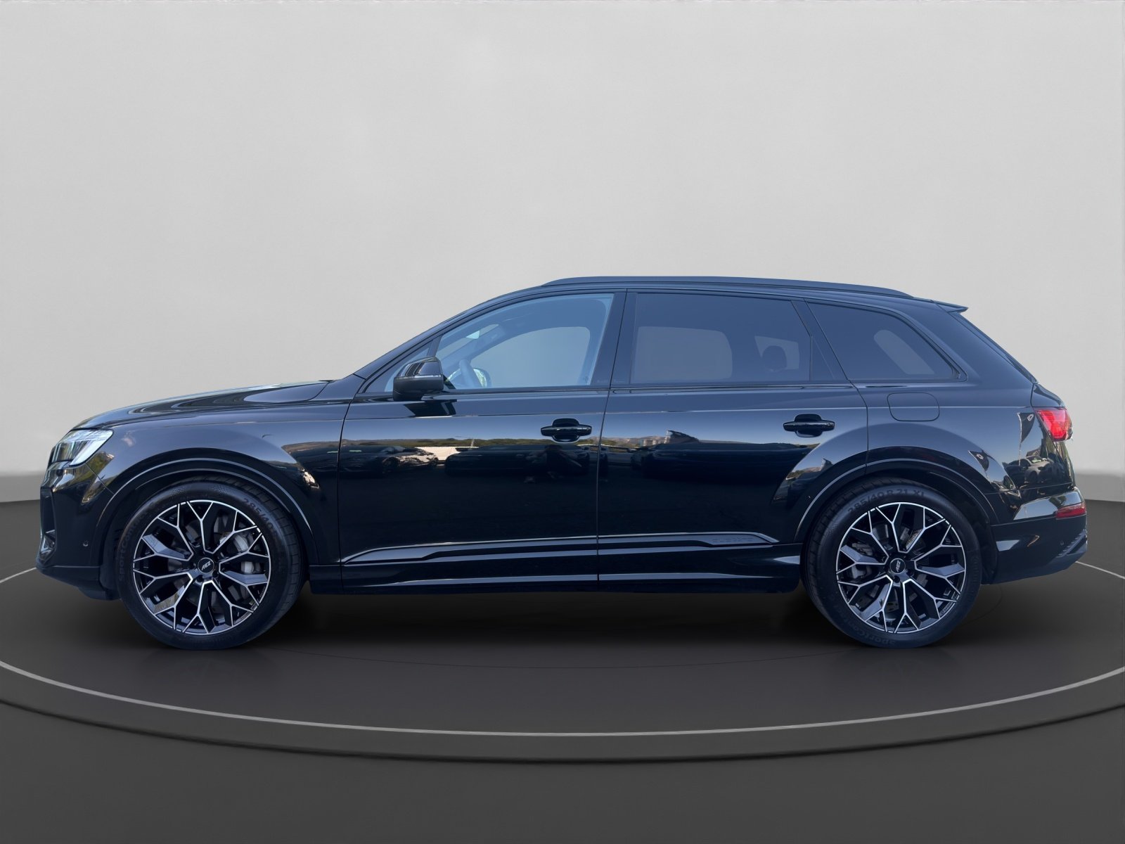 AUDI Q7 SUV 3.0 55 TFSI e S Line quattro T-Tronic, Plug-in-Hybrid Benzin/Elektro, Occasion / Gebraucht, Automatik - 7