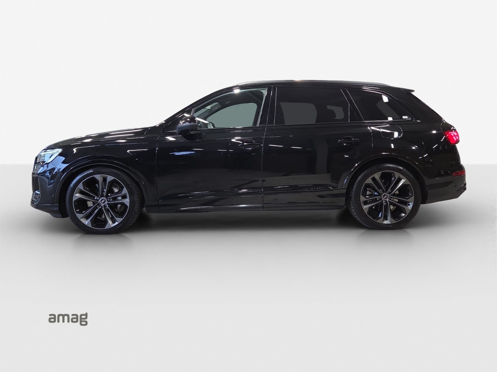 AUDI Q7 SUV 55 TFSI e S line, Full-Hybrid Petrol/Electric, Second hand / Used, Automatic - 2