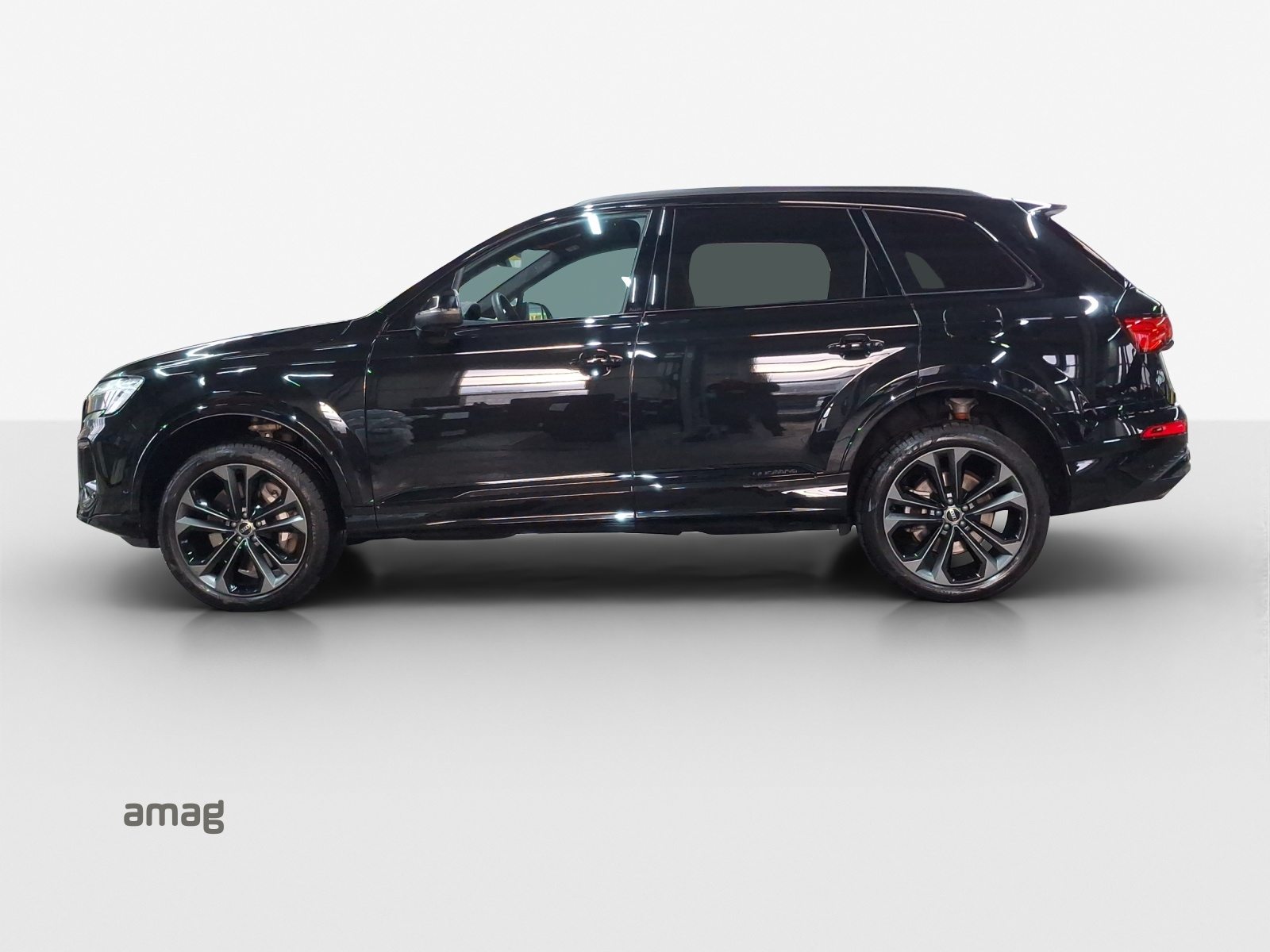 AUDI Q7 SUV 55 TFSI e S line, Full-Hybrid Petrol/Electric, Second hand / Used, Automatic - 2