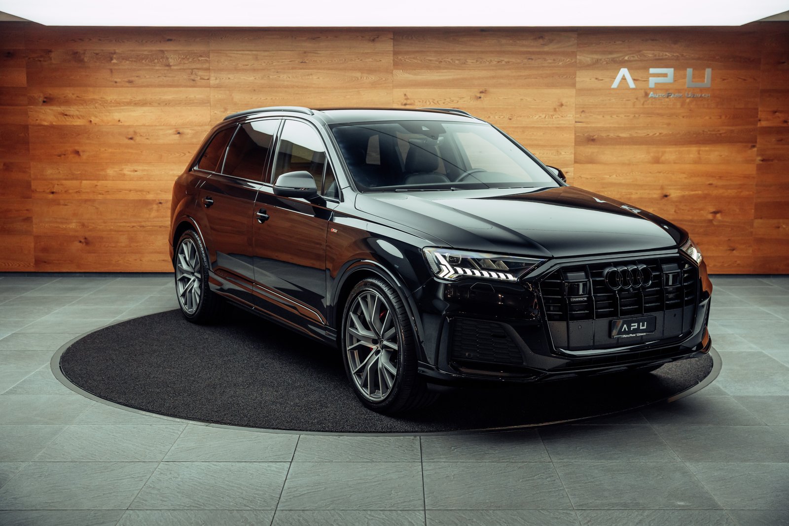 AUDI Q7 50 TDI quattro S Line tiptronic