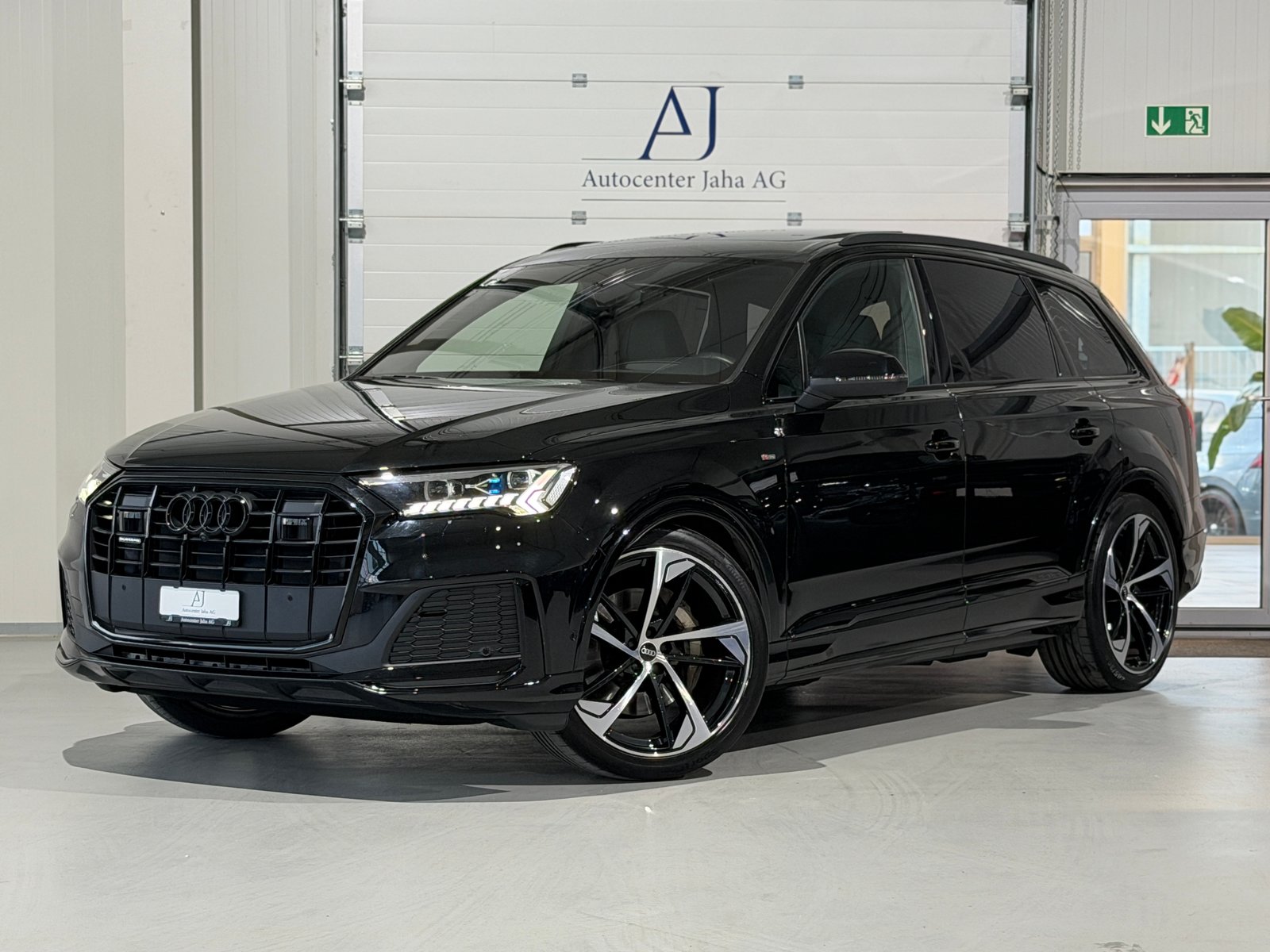 AUDI Q7 50 TDI quattro S Line tiptronic (CH) AHK 3.5T / 7 PL