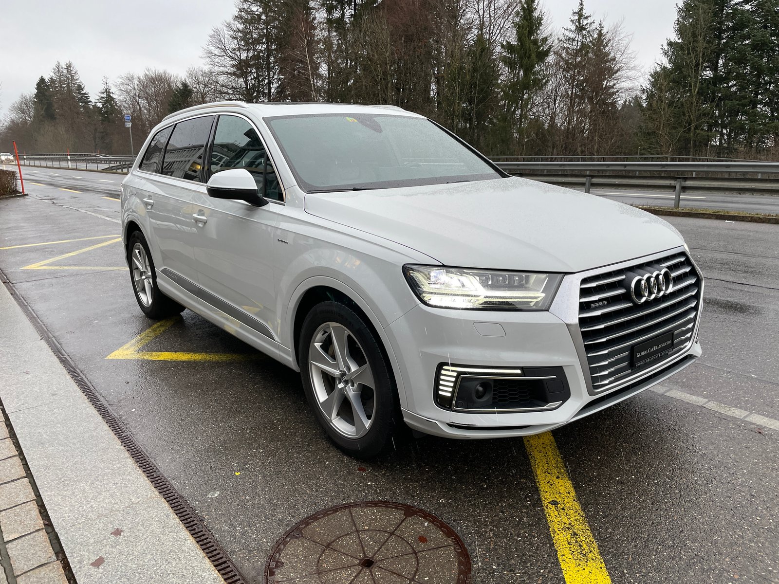 AUDI Q7 e-tron 3.0 TDI quattro tiptronic, Plug-in-Hybrid Diesel/Electric, Second hand / Used, Automatic - 3